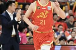 开云体育登录-广州队力克吉林队，胡金秋扛起全队的简单介绍