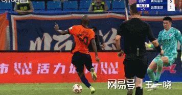 佩斯卡拉客场大胜，逃离降级区的简单介绍
