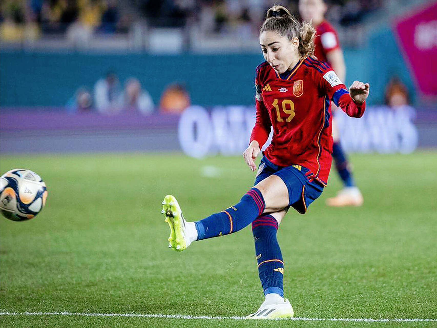 南非女足胜利英格兰,夺得世界锦标赛冠军 南非女足胜利英格兰,夺得世界锦标赛冠军