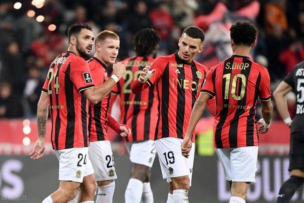 雷恩遭遇失利,球队需做出反击 雷恩遭遇失利,球队需做出反击