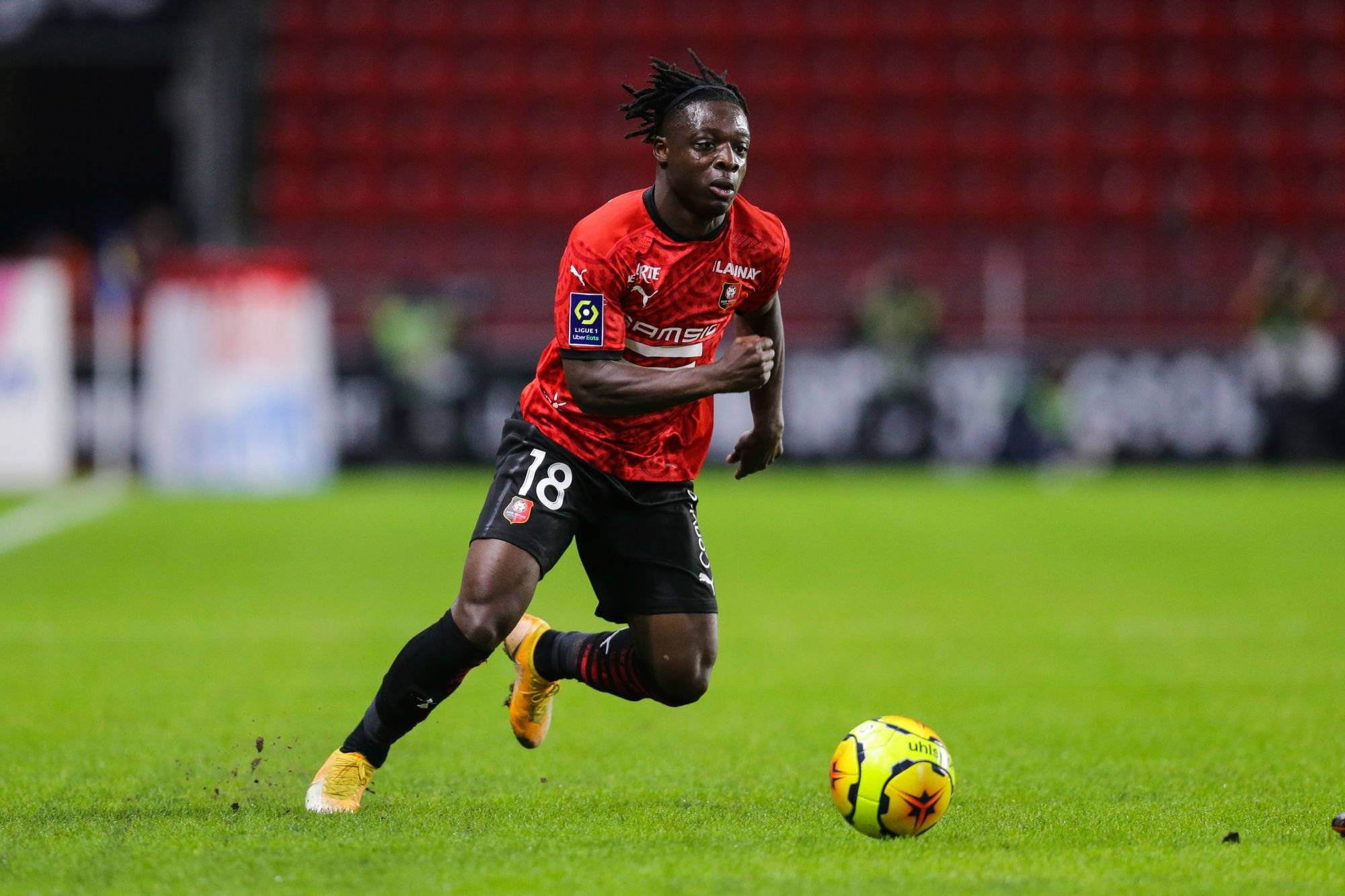 雷恩遭遇失利,球队需做出反击 雷恩遭遇失利,球队需做出反击