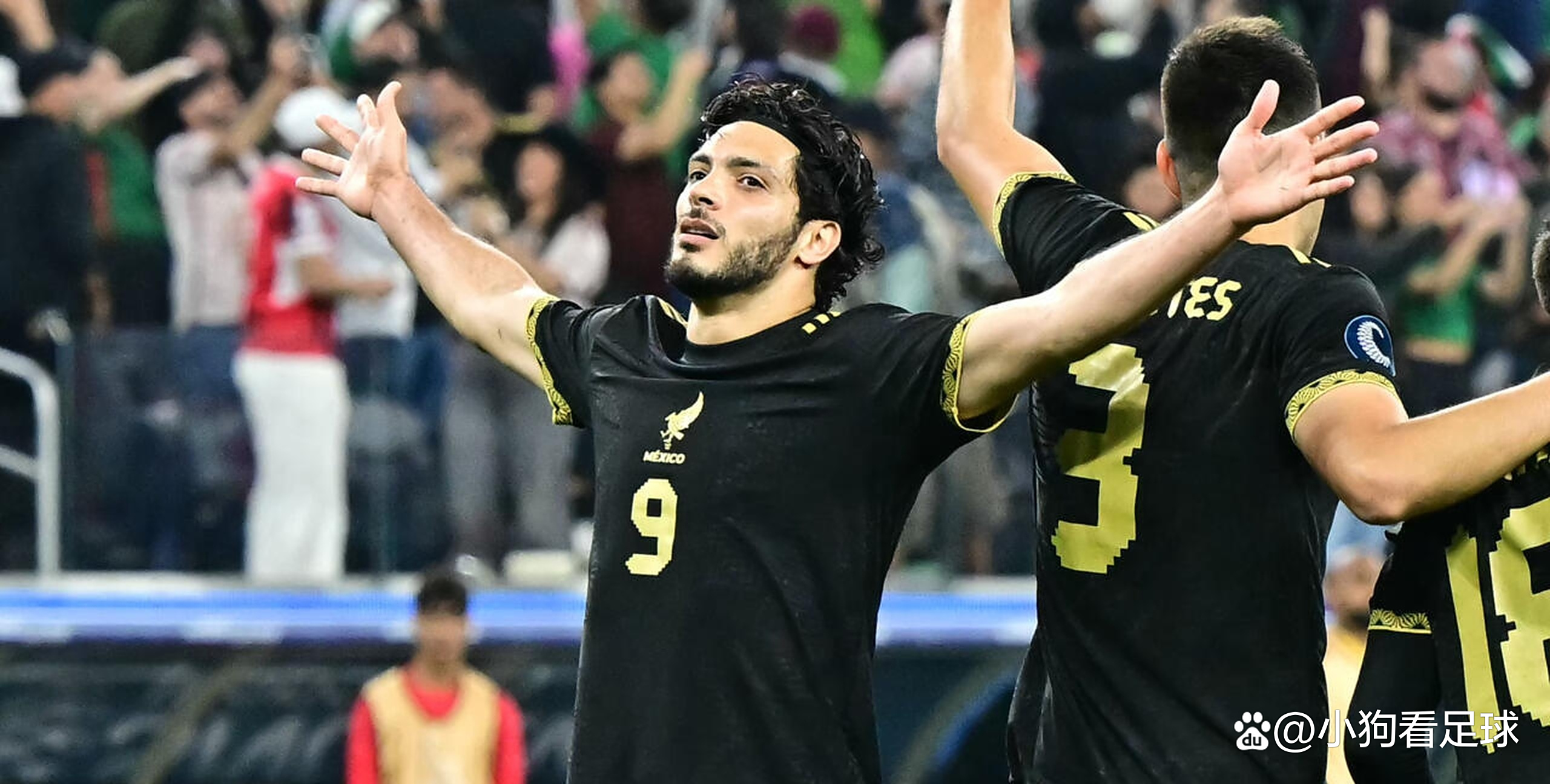 包含墨西哥队在比赛中打出华丽表现，斩获胜利的词条